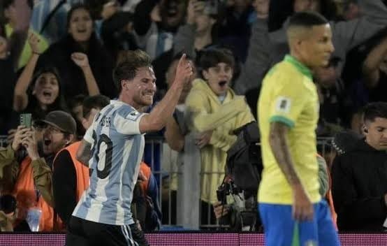 ¡Y sin Messi! Argentina aplastó a Brasil en el Clásico de Sudamérica