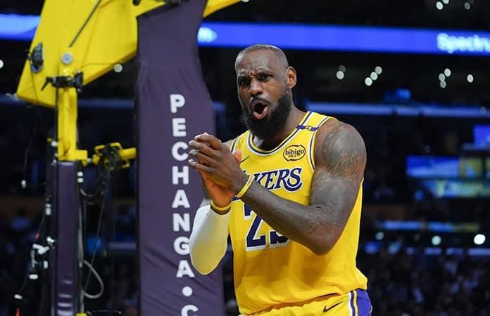 LeBron James rompe otra marca