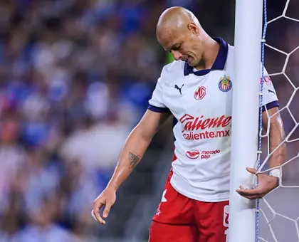 Refuerzos, nuevo técnico y ‘Chicharito’… Javier Mier da la cara por Chivas