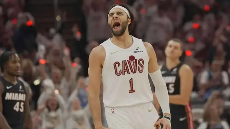 Cavaliers establecen marca de triples en un cuarto de playoffs