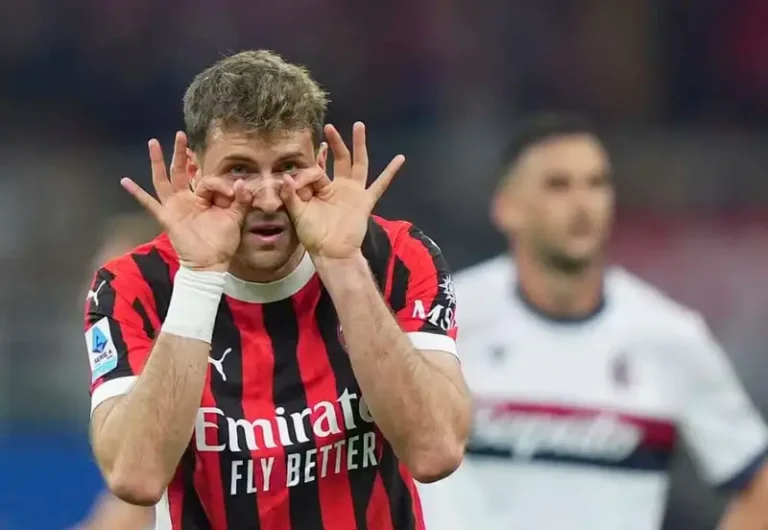 Santiago Giménez y Rodrigo Huescas, cerca de sumar trofeos en el futbol europeo