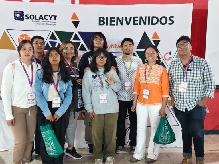 Destacan estudiantes de COBAQ en INFOMATRIX 2025