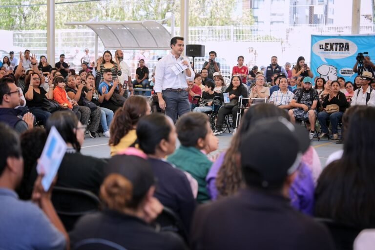 Entrega Felifer apoyos a personas con discapacidad permanente
