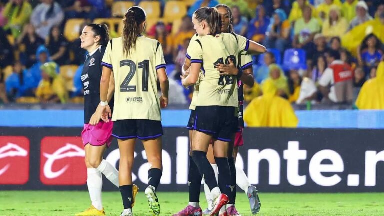 Barcelona se impone a las Estrellas de la Liga MX Femenil, en un accidentado juego en el Volcán