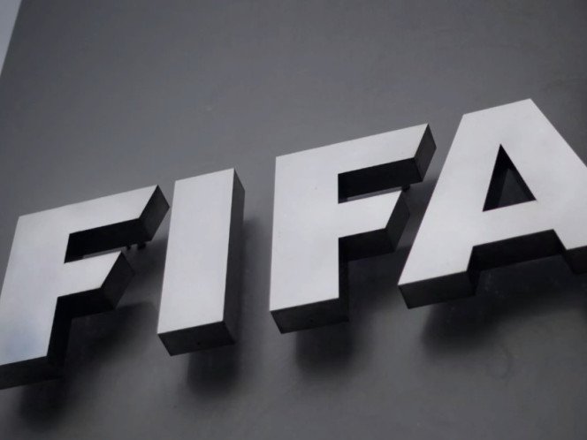 FIFA suspende a jugadores por falsificación de documentos