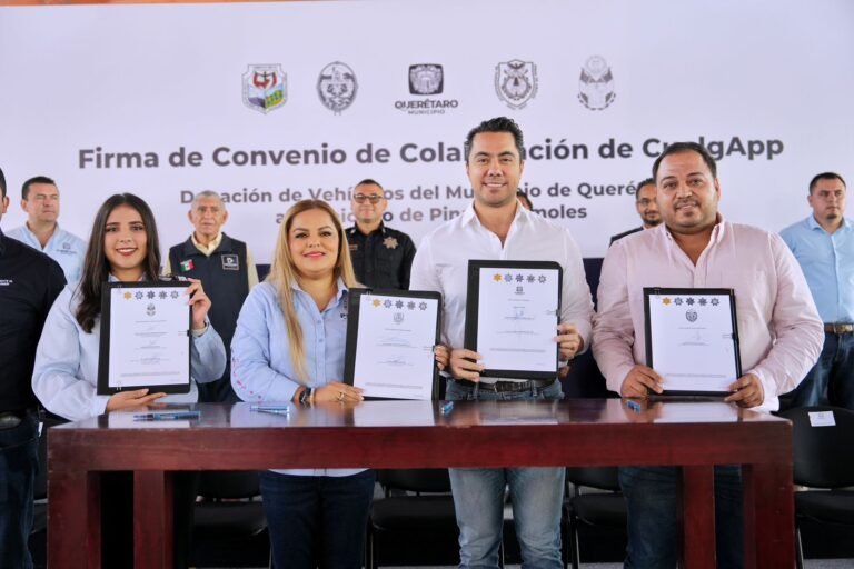 Felifer Macías firma convenio de Cuelgapp con municipios de la Sierra Gorda