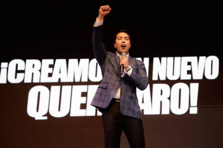 Presenta Felifer Macías: Una mirada al futuro de Querétaro