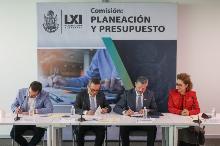 Firma Comisión de Planeación y Presupuesto Convenio de Colaboración con la ESFE y Catastro del Estado