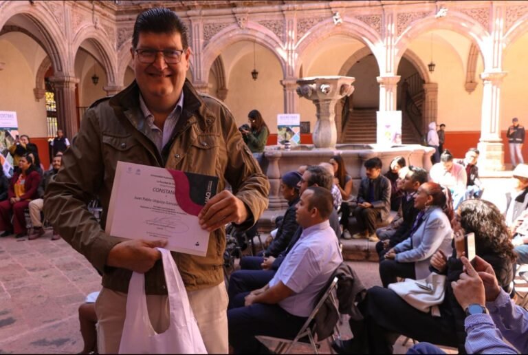 Reconocen UAQ y Sectur a nuevos Guías Especializados en Patrimonio Cultural