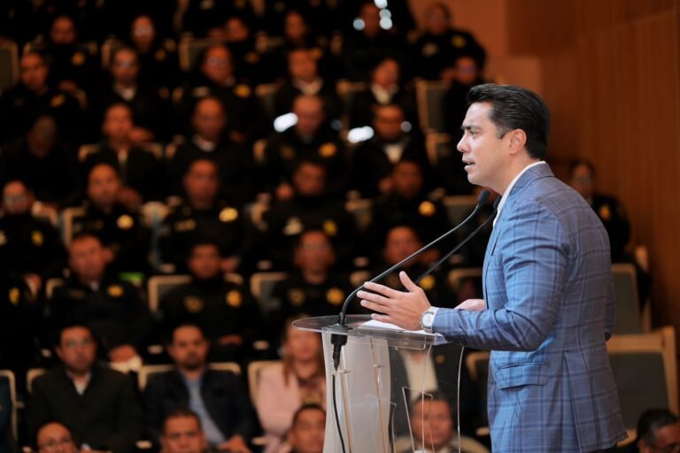 Encabeza Felifer Macías talleres de prevención que fortalecen la seguridad en Querétaro