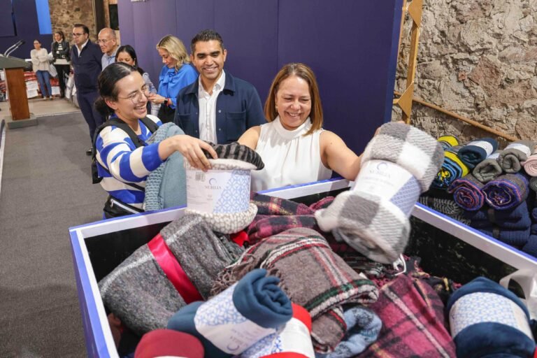 Gaby Trápala arranca la Colecta Invernal 2025 para abrigar a quienes más lo necesitan