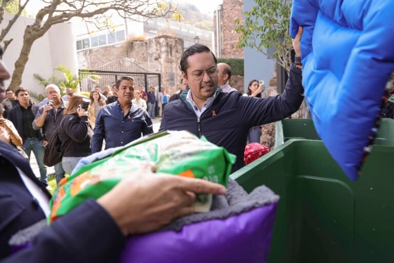 Chepe Guerrero arranca colecta “Abriga a tu Mascota” en favor de los animales rescatados