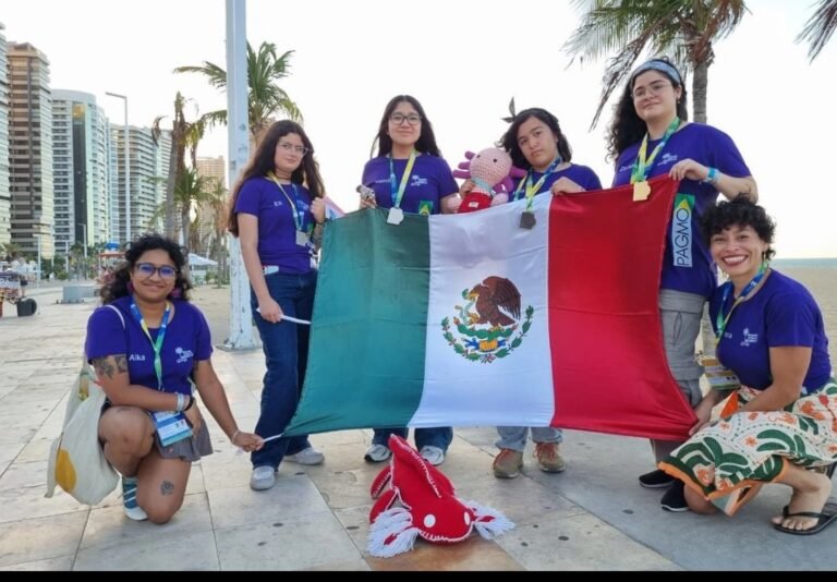 Jóvenes mexicanas vuelven a brillar en Olimpiadas de Matemáticas