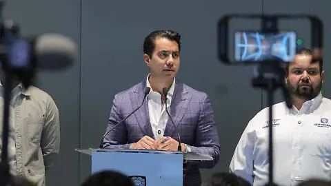 Irá a consulta plan de teleférico asegura Felifer Macías