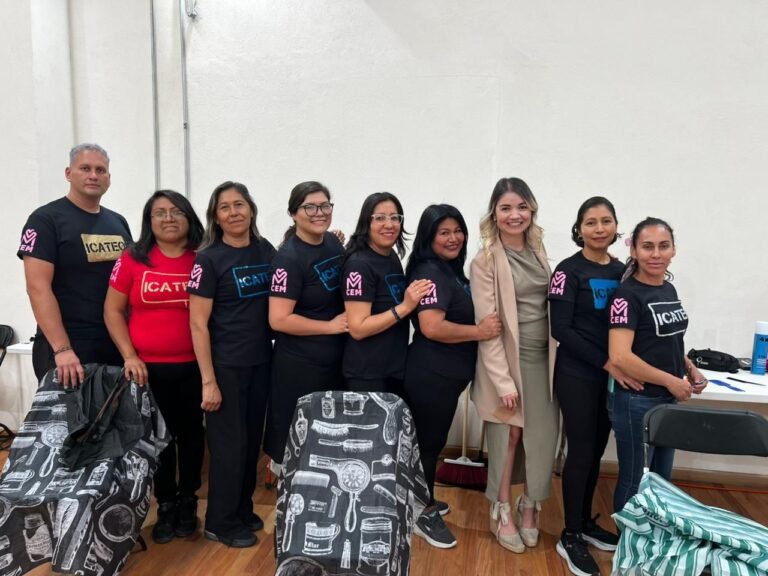 Celebra Municipio de Querétaro a la primera generación del Centro de Empoderamiento para las Mujeres