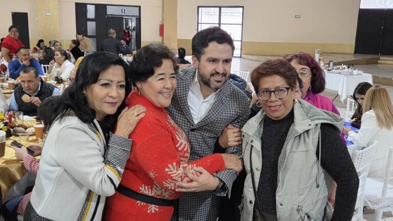 Querétaro avanza gracias a gobiernos humanos y servidores públicos entregados: Agustín Dorantes