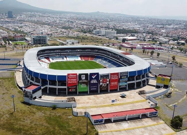 Estado y directiva de Gallos anuncian plan de renovación del Corregidora