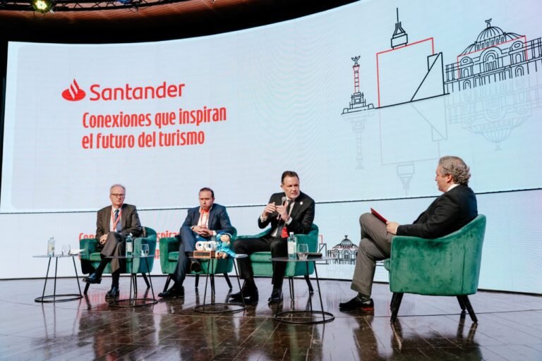 Participa Gobernador en foro para impulsar inversión hotelera, cultural y de negocios