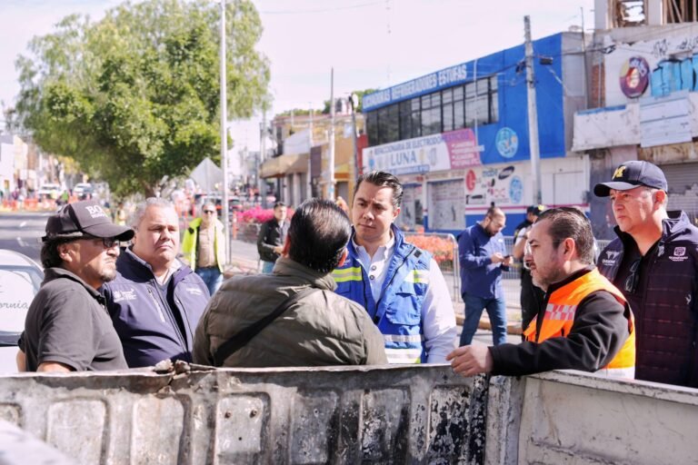 Felifer Macías pone en marcha pilotaje en materia de movilidad por obras del tren México-Querétaro