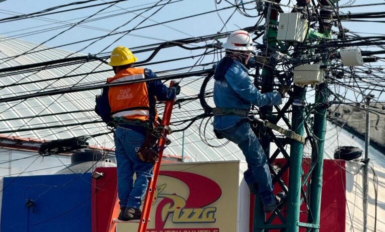 Municipio de Querétaro inicia 2026 retirando 700 kilos de cables en desuso