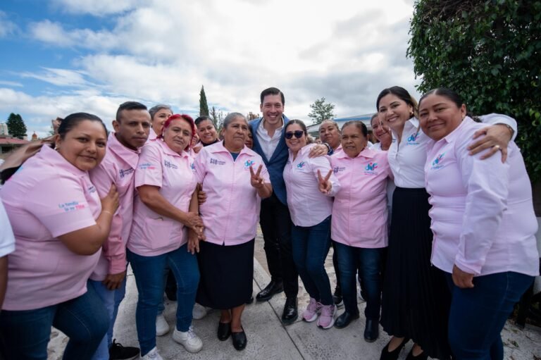 Rodrigo Monsalvo Castelán consolida operación de la clínica del SMDIF El Marqués