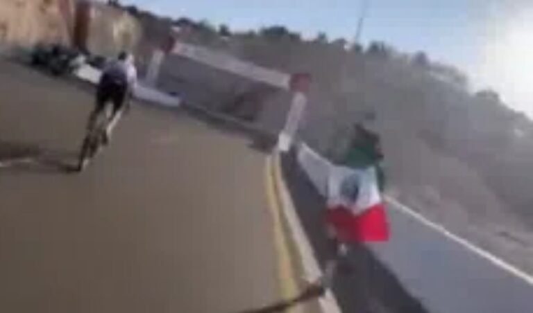 Fan mexicano protagoniza emotivo momento con Isaac del Toro