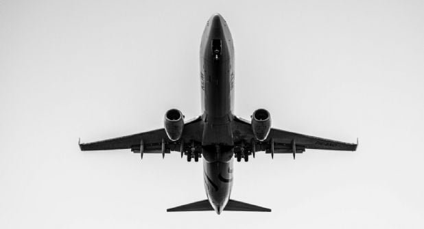 EU despliega sistema láser contra drones cerca del Aeropuerto Internacional de El Paso