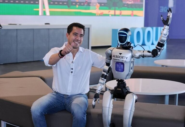 Destaca Felifer Macías innovación tecnológica que se desarrolla en Querétaro