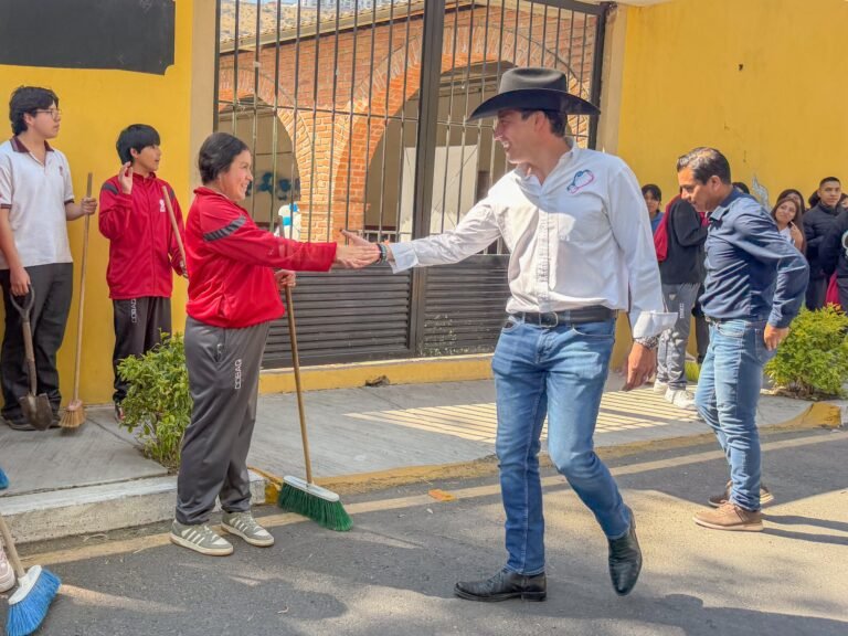 El Marqués realiza jornada integral de limpieza en La Cañada
