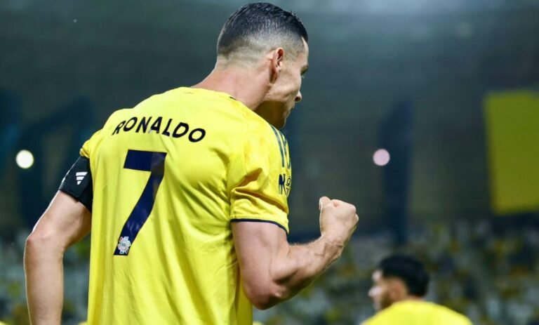 Regresa Cristiano Ronaldo a las canchas con un doblete