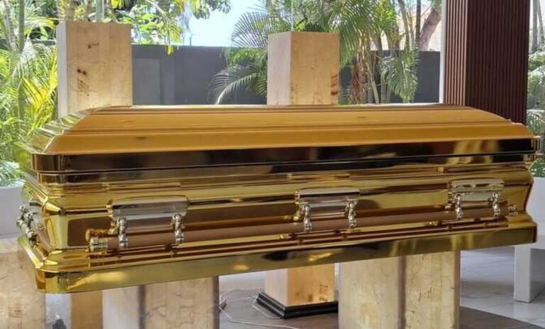 Ataúdes de 240 mil pesos en funerales del crimen organizado