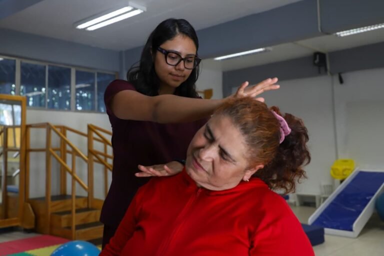Ofrece UAQ atención multidisciplinaria en neurodiagnóstico y rehabilitación