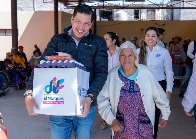 Entrega Rodrigo Monsalvo 5 mil despensas