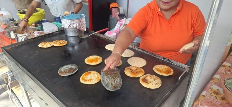Destaca la gastronomía queretana en Festival del Nopal, el Pulque y la Gordita de Colón