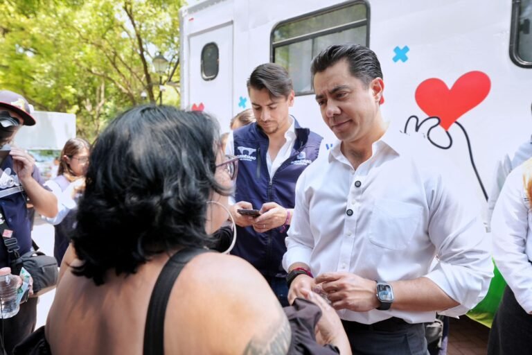 Con estas jornadas acercamos los servicios a las y los ciudadanos que más lo necesitan: Felifer Macías