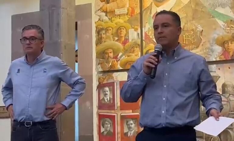 Acusan trasfondo político en bloqueo de la México–Querétaro por conflicto del agua