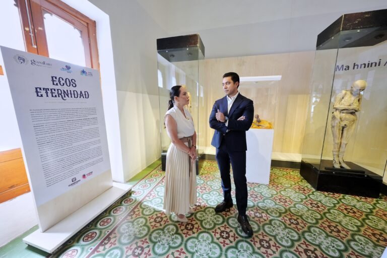 Inaugura Felifer Macías exposición Las Momias de Guanajuato en Querétaro “Ecos de la Eternidad”