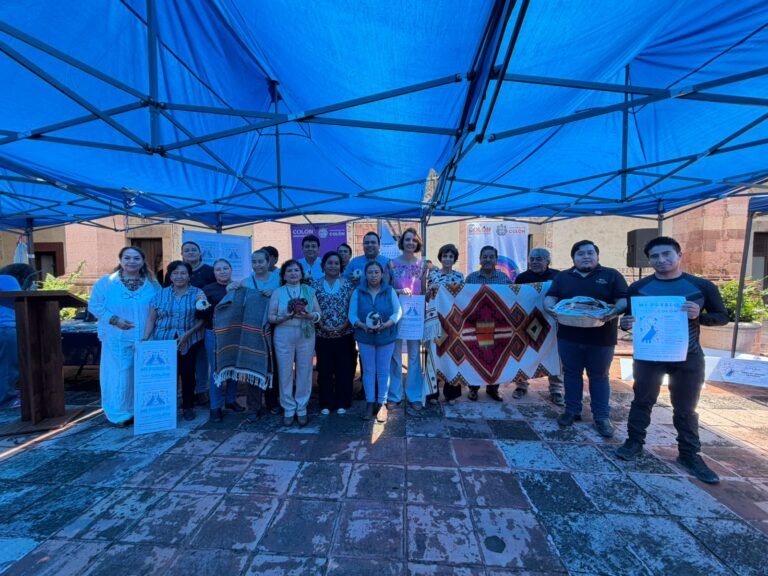 Inauguran en el CEART la muestra cultural Mi Pueblo, dedicada a Colón