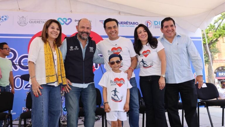 Apoya SEDIF con donativo de 500 mil pesos al Radiotón 2026