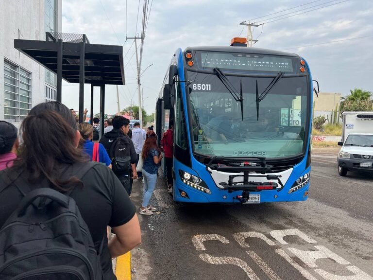 Suma Qrobus unidades a la ruta C51 para atender crecimiento en la demanda