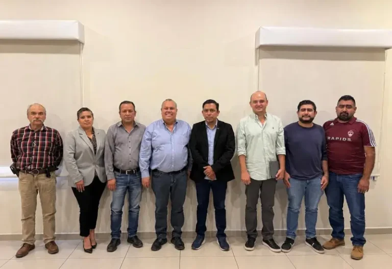 Privilegian la economía familiar: AMEQ y concesionarios mantienen tarifa del transporte público en SJR