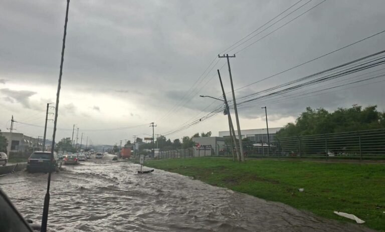 Ingresó agua a 5 viviendas en Querétaro durante lluvias del fin de semana