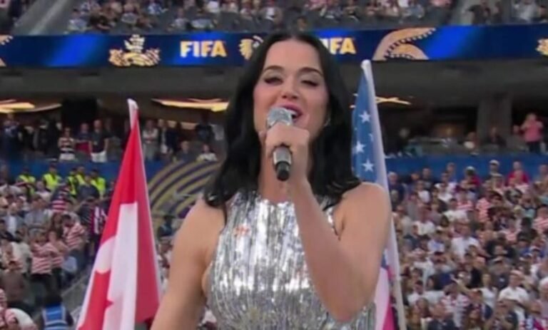 Katy Perry enciende la expectativa rumbo a su concierto en la Fenapo