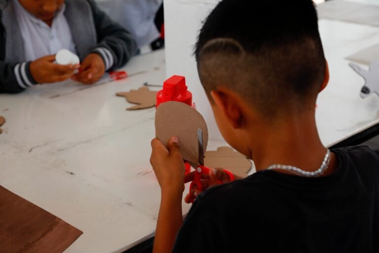 Impulsa la Administración de Colón Educación Emocional de Niñas y Niños
