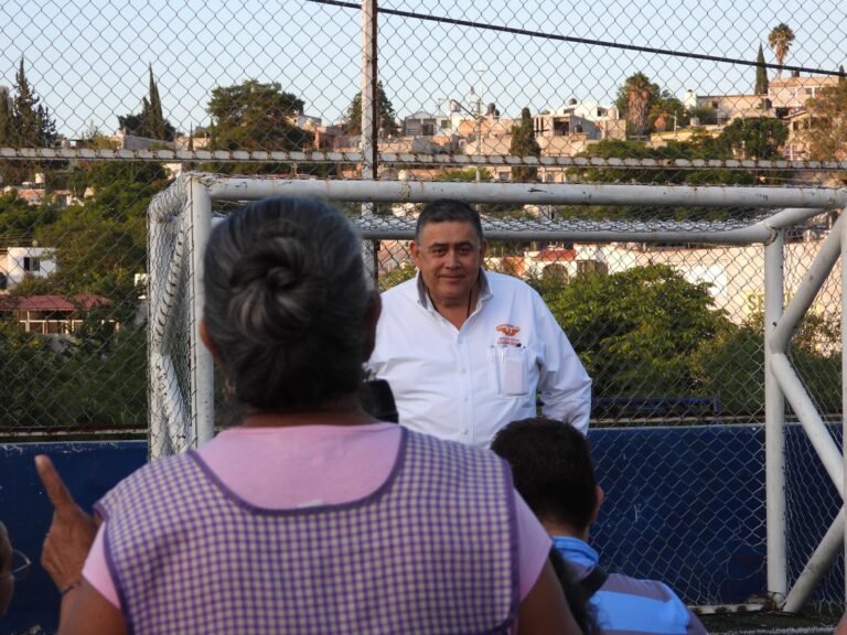 Encabeza Armando Rivera reunión vecinal en Reforma Agraria
