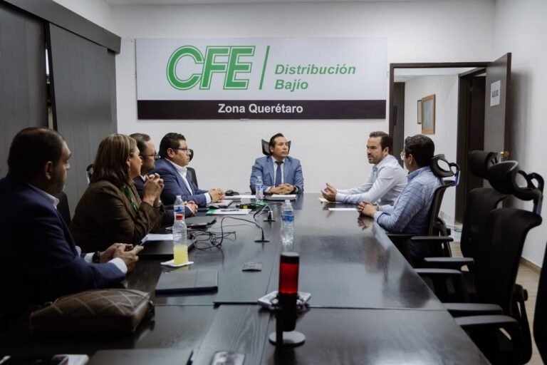 Mauricio Cárdenas impulsa mesa de trabajo con CFE para atender inquietudes ciudadanas