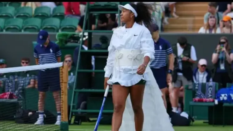 Naomi Osaka vuelve a sorprender en Wimbledon con un nuevo look inspirado en la cultura japonesa