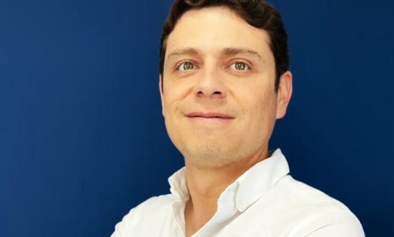 Llega nombrado por Felifer Macías Yamil Olivier Ceja, como nuevo Secretario de Desarrollo Económico