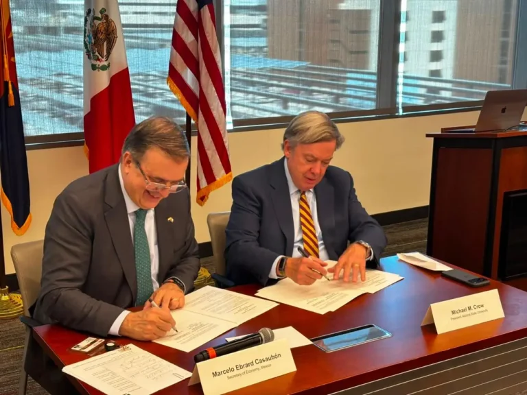 Impulsa Marcelo Ebrard en Arizona cooperación en semiconductores y tecnología
