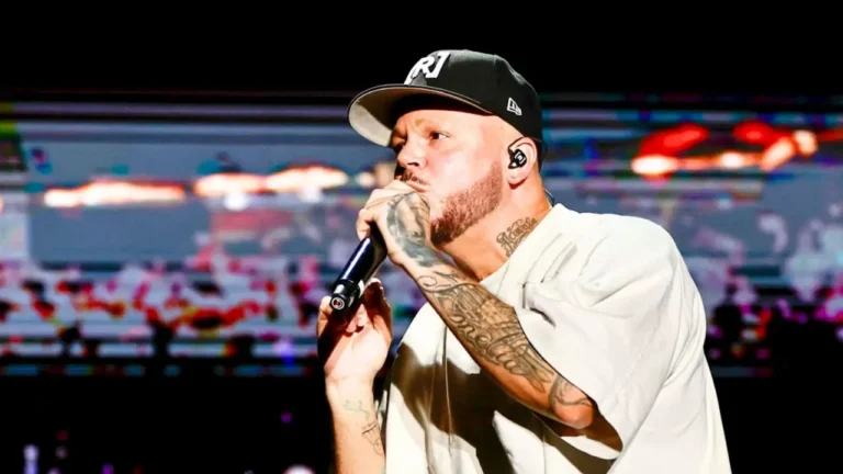 Residente debuta como director de cine junto a Bad Bunny
